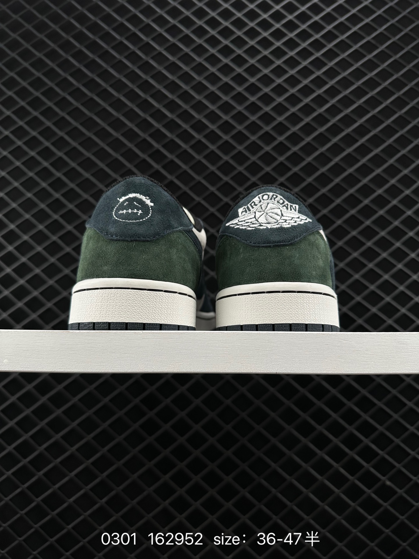 fragment design x Travis Scott x Nike Air Jordan 1 Low OG SP”Black/Green Toe“
